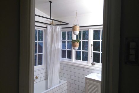 Photo of property in 57 Otitori Bay Road, Titirangi, Auckland, 0604