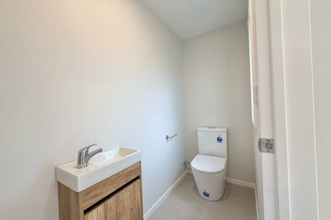 Photo of property in 42b Westgate Drive, Westgate, Auckland, 0614