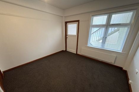 Photo of property in San Antonio Flats, 4/12 Kilbirnie Crescent, Kilbirnie, Wellington, 6022