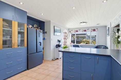 Photo of property in 11 Fishermans Drive, Coastlands, Whakatane, 3120