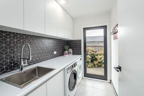 Photo of property in 16 Fantail Avenue, Carterton, 5713