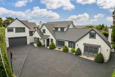 Photo of property in 29 Padnell Crescent, Paparangi, Wellington, 6037