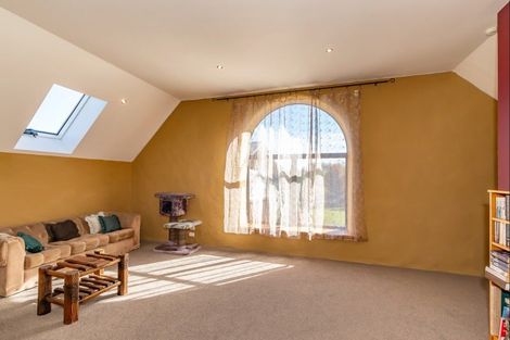 Photo of property in 100 Waihou Road, Levin, 5571