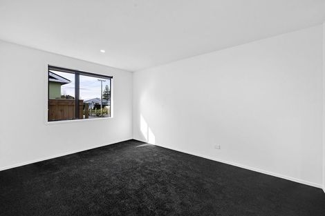 Photo of property in 120 Seaview Road, Westown, New Plymouth, 4310