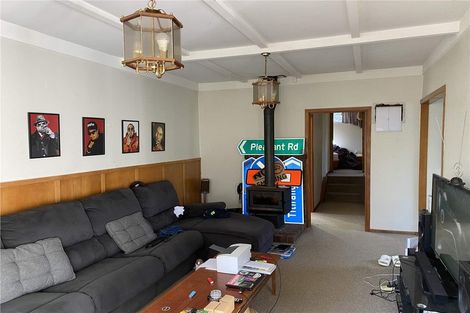 Photo of property in 76a Pleasant Road, Glen Eden, Auckland, 0602