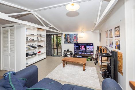 Photo of property in 168 Old Farm Road, Hamilton East, Hamilton, 3216