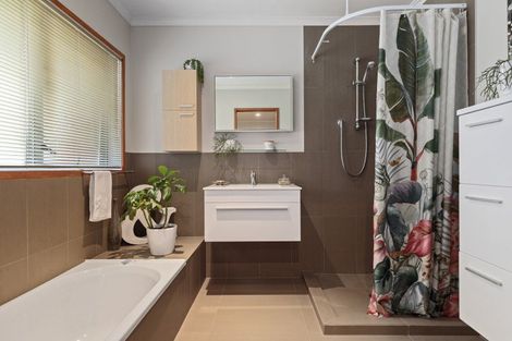 Photo of property in 16a Burgess Street, Te Aroha, 3320