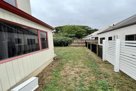 Photo of property in 5 Emmadale Lane, Hamilton East, Hamilton, 3216