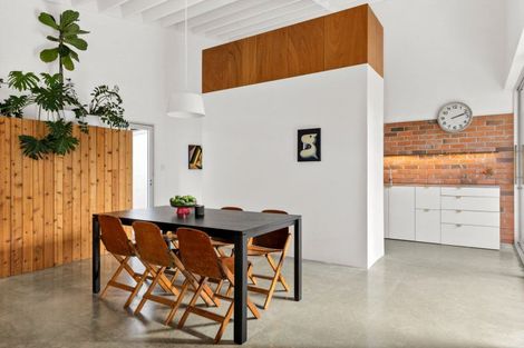 Photo of property in 90 Alpha Street, Cambridge, 3434