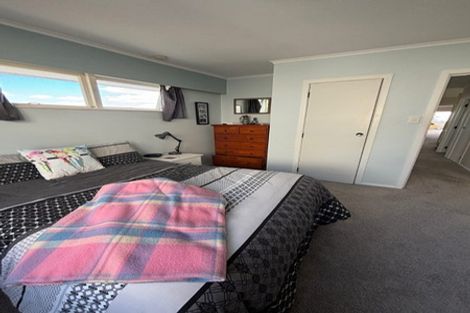 Photo of property in 2 Marlborough Avenue, Glenfield, Auckland, 0629