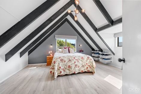 Photo of property in 12 Roman Close, Silverstream, Upper Hutt, 5019