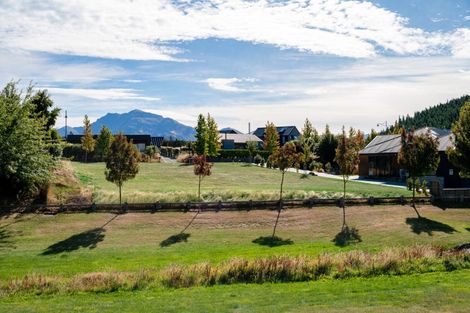 Photo of property in 44 Minaret Ridge, Wanaka, 9305