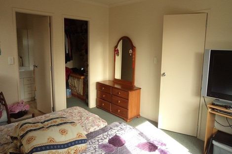 Photo of property in 16 Earlswood Avenue, Hamilton East, Hamilton, 3216