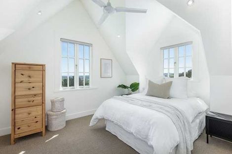 Photo of property in 155 Durham Drive, Havelock North, 4130