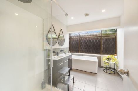 Photo of property in 13a Princes Street, Cambridge, 3434