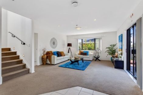 Photo of property in 3155a Great North Road, New Lynn, Auckland, 0600