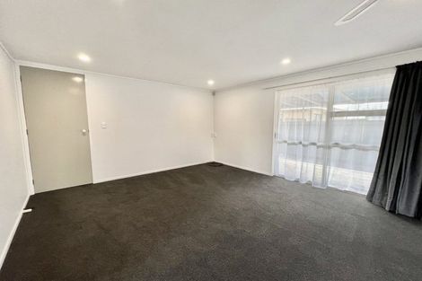 Photo of property in 329 Great South Road, Papakura, 2110