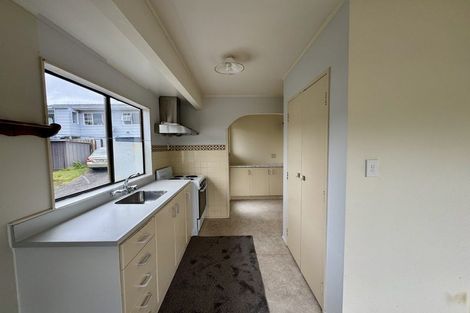 Photo of property in 1/125 Lynn Road, Bayview, Auckland, 0629