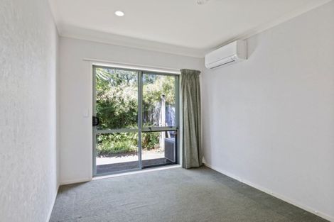 Photo of property in 3 Russett Grove, Henderson, Auckland, 0612