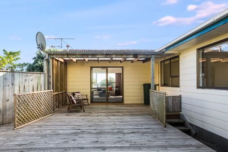 Photo of property in 14 Mercury Way, Whitby, Porirua, 5024
