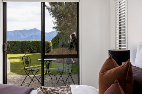 Photo of property in 56 Jacks Point Rise, Jacks Point, Queenstown, 9371