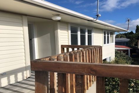 Photo of property in 42 Durham Street, Te Atatu Peninsula, Auckland, 0610