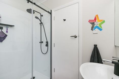 Photo of property in 44 Victory Avenue, Karori, Wellington, 6012