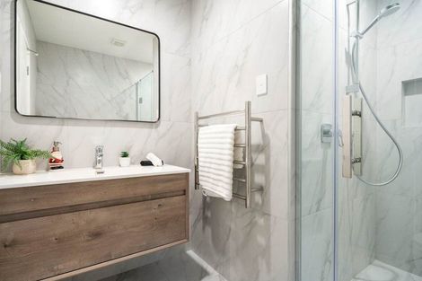 Photo of property in 95d Kervil Avenue, Te Atatu Peninsula, Auckland, 0610