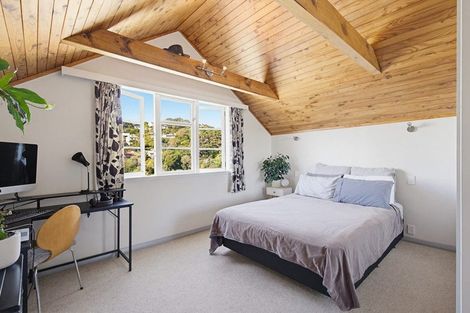 Photo of property in 77 Oban Street, Wadestown, Wellington, 6012