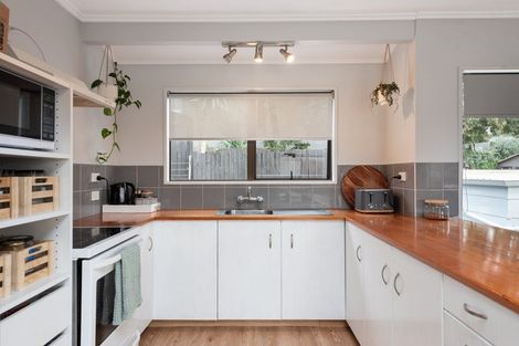 Photo of property in 14b Pokapu Place, Bethlehem, Tauranga, 3110