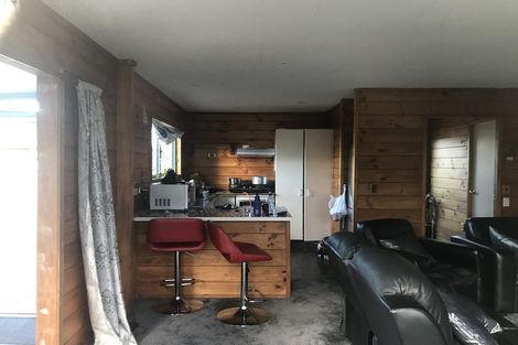 Photo of property in 2 Ganges Avenue, Mangere East, Auckland, 2024