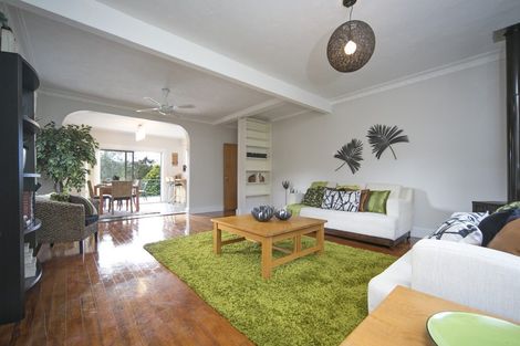 Photo of property in 28 Minnehaha Avenue, Titirangi, Auckland, 0604