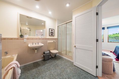 Photo of property in 178 Paremata Road, Paremata, Porirua, 5024