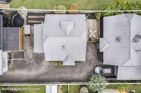 Photo of property in 2/28 Holiday Road, Stanmore Bay, Whangaparaoa, 0932