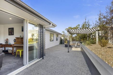 Photo of property in 24 Sunninghurst Drive, Fairfield, Dunedin, 9018