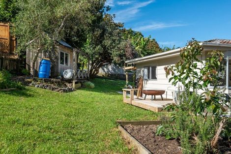 Photo of property in 2/31 Sispara Place, Beach Haven, Auckland, 0626