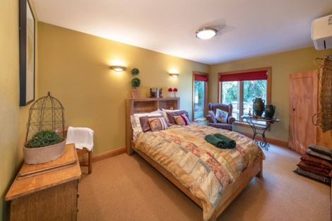 Photo of property in 8 Drake Place, Lake Hawea, Wanaka, 9382