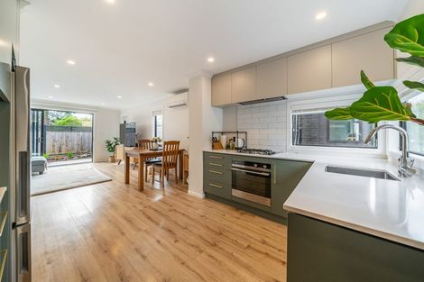 Photo of property in 15 Raeble Walkington Lane, Wallaceville, Upper Hutt, 5018