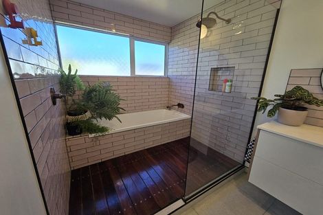 Photo of property in 66 Hamilton Drive, Wainui, Gisborne, 4010