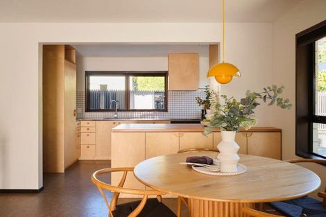 Photo of property in 1/37 Augusta Street, Redcliffs, Christchurch, 8081