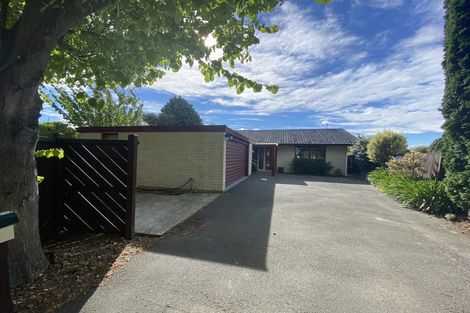 Photo of property in 15 Chatswood Place, Bishopdale, Christchurch, 8051