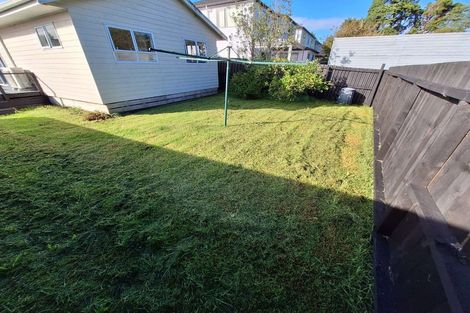 Photo of property in 22 Kaurilands Road, Titirangi, Auckland, 0604