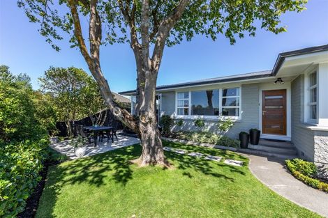 Photo of property in 28 Clipper Place, Redwood, Christchurch, 8051