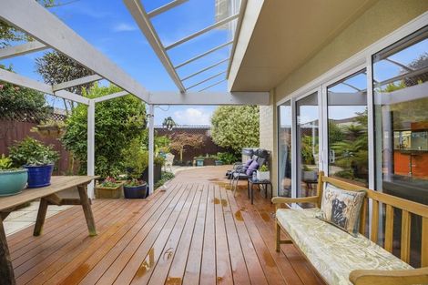 Photo of property in 2/122 Harewood Road, Papanui, Christchurch, 8053