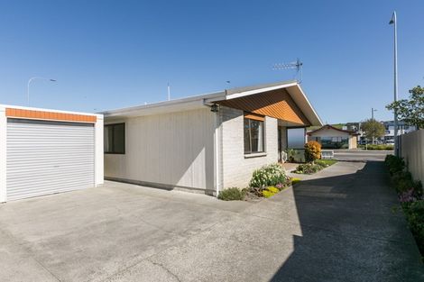Photo of property in 1/4 Lee Road, Taradale, Napier, 4112