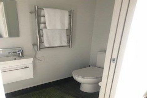 Photo of property in 4/255 Kilmore Street, Christchurch Central, Christchurch, 8011