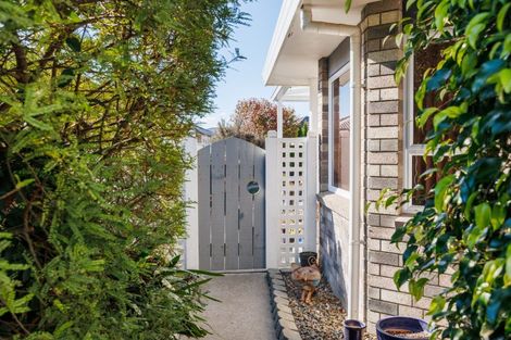 Photo of property in 12 Lancewood Lane, Roslyn, Palmerston North, 4414