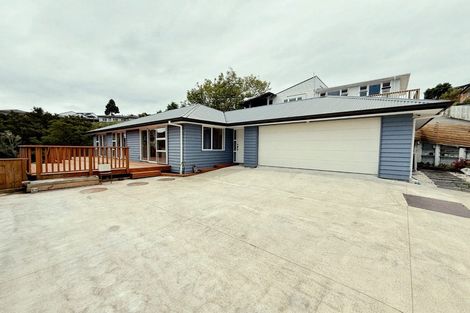 Photo of property in 13 Western Court, Sunnyvale, Auckland, 0612