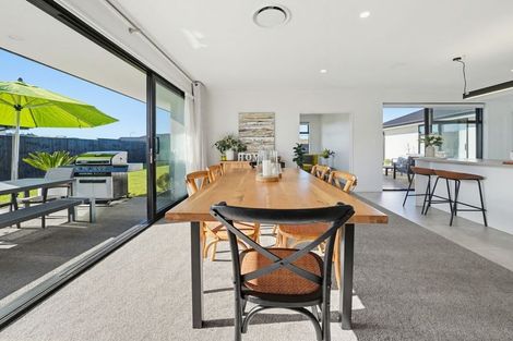 Photo of property in 19 Suffolk Drive, Kirwee, 7571