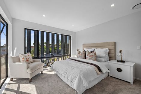 Photo of property in 12a Eric Price Avenue, Takapuna, Auckland, 0620